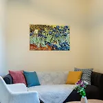 Eviona Iris Apartament *