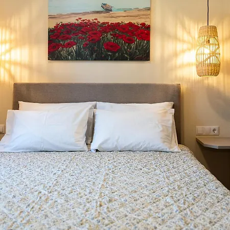 Eviona Iris Apartment