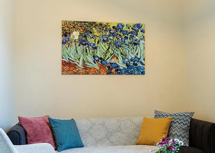 Eviona Iris Apartament *