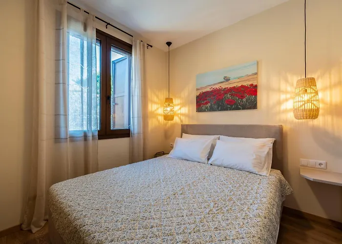 Eviona Iris Rhodes City