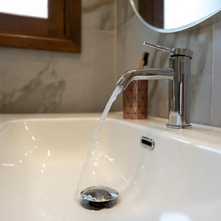 Eviona Iris Apartment *