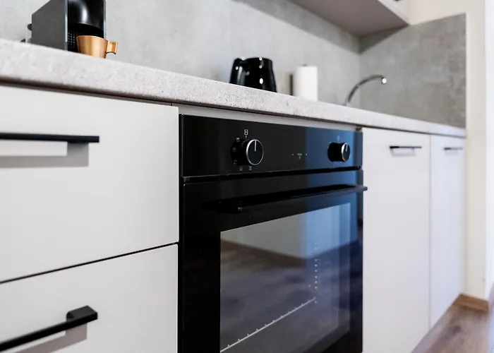 Eviona Iris Apartman *