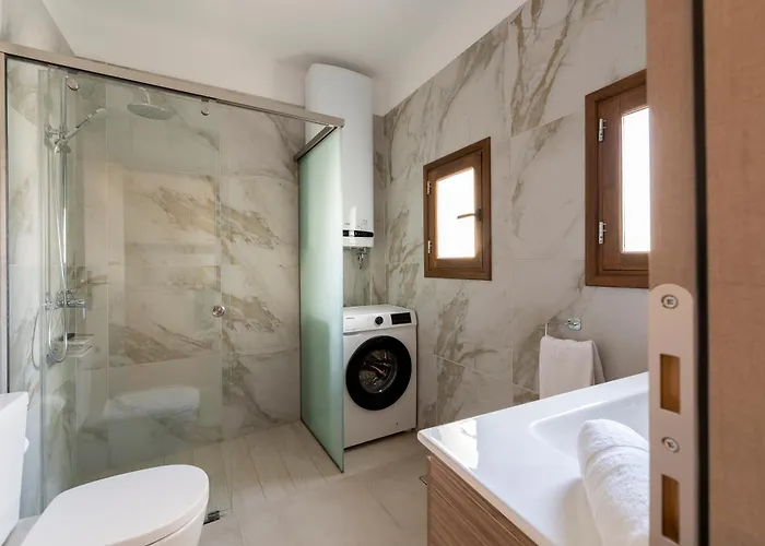 Eviona Iris Apartman *